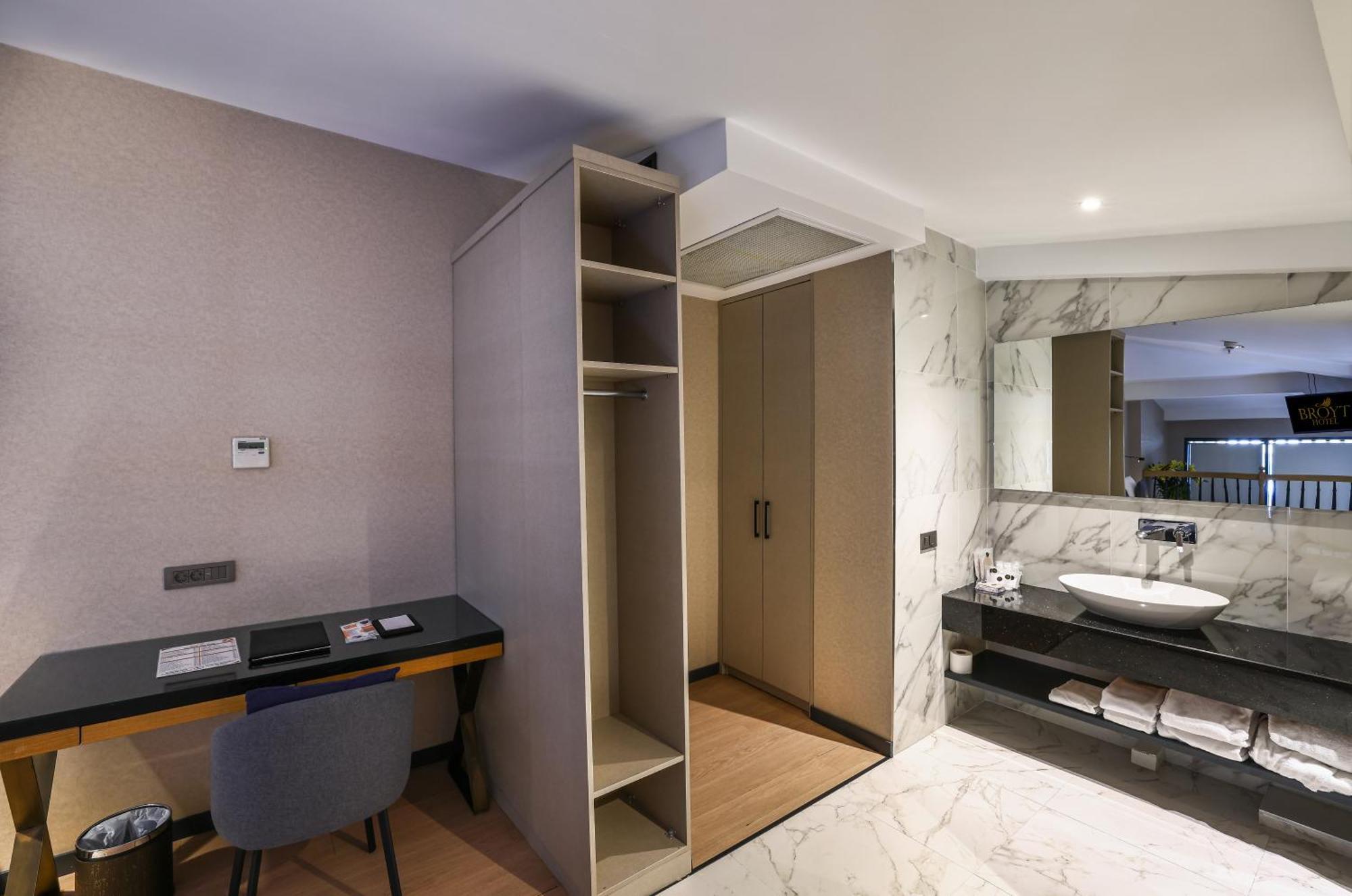 Broyt Hotel Стамбул Екстер'єр фото